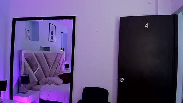 Mia_Velez1