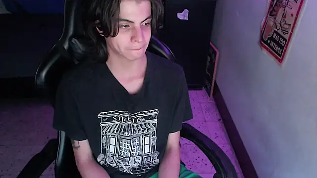 Elastic_Fantasy webcam