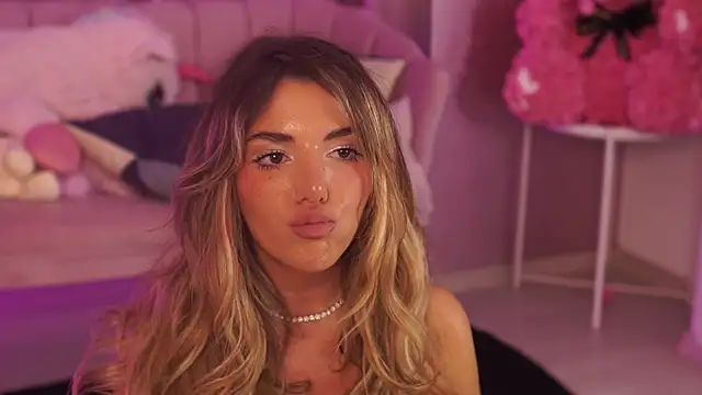 ClaraHazel live sex cam