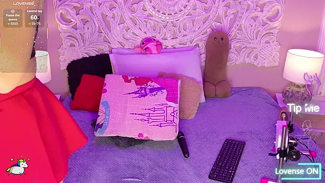MalaikaBrown webcam