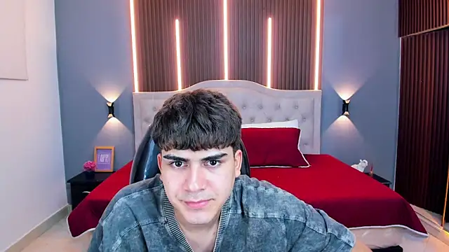 Tommy18__ webcam