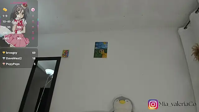 Mia-Valeria- webcam