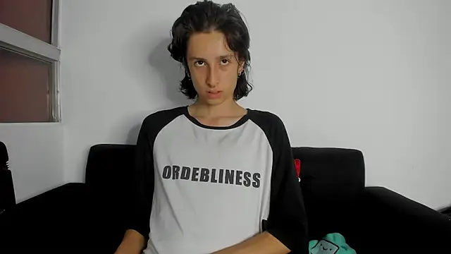 cirosky_elchicopolla webcam