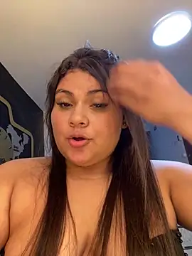Eimy_Curvy webcam
