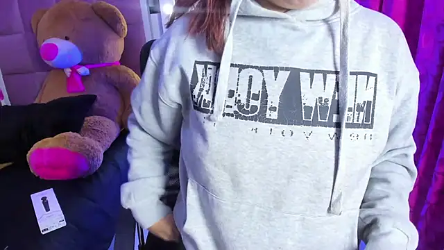 liany_taylor webcam