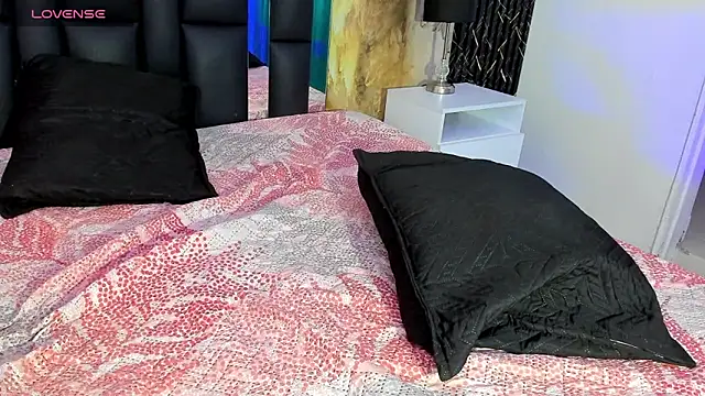 Noah_and_Chloe webcam