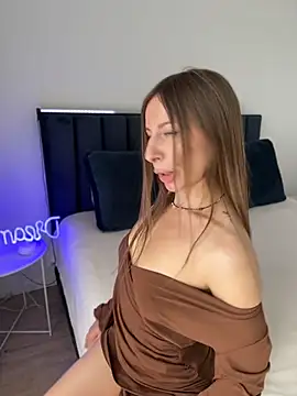 Mira_Luna