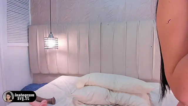 avy_st - Avy_st's free webcam