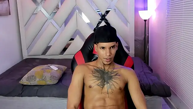 kai_storm77 webcam