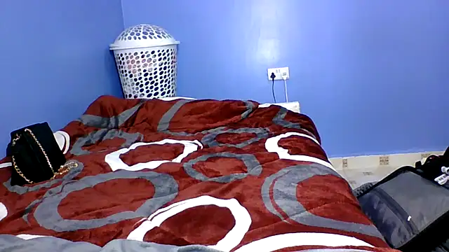 Watch Thandiwe2003 live on EroticFlix - High definition streams