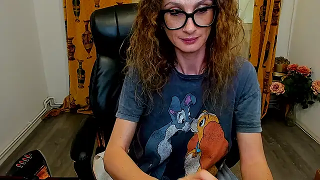 NaughtyWifey1