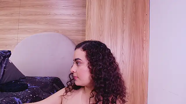 kiara_lp - Kiara_lp's free webcam