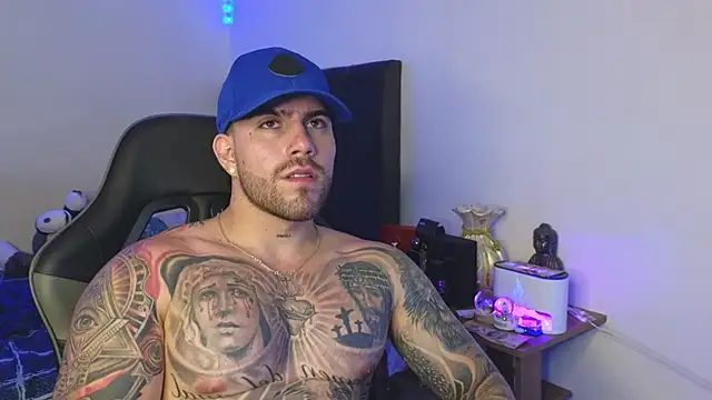 Ades_Lowe webcam