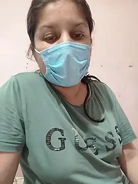 Cute_hotzara webcam