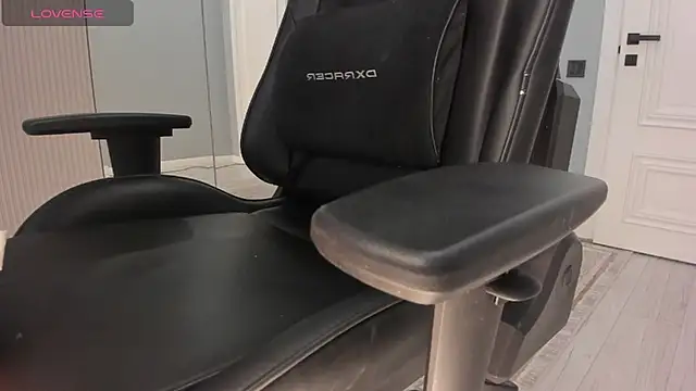 lovelymikky webcam
