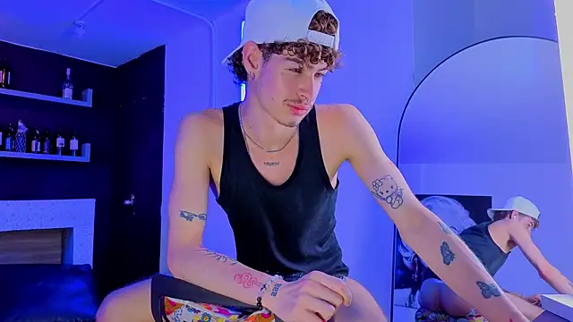nova_salvatore webcam