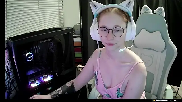 LilyFoxxx
