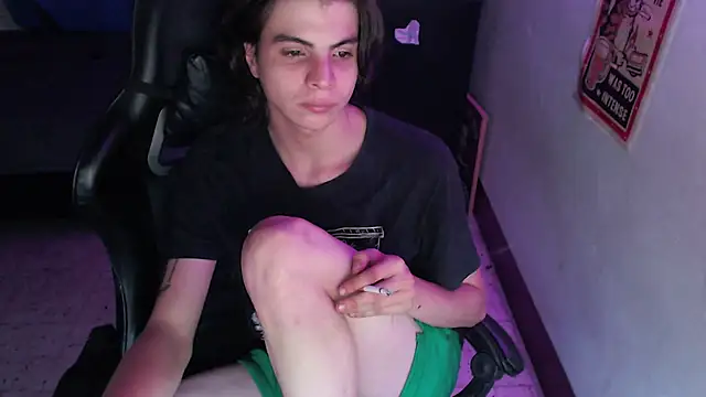 Elastic_Fantasy webcam