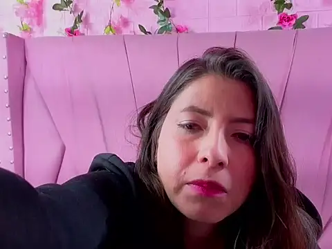 EmberCooper_ webcam