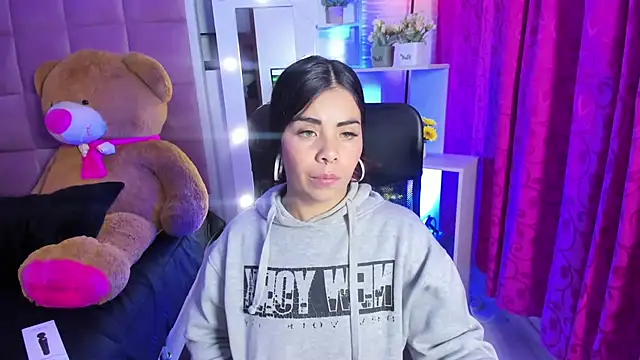 liany_taylor webcam