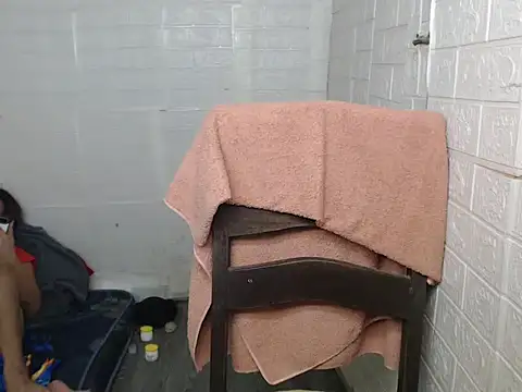 ur_asian_hotcum69 webcam