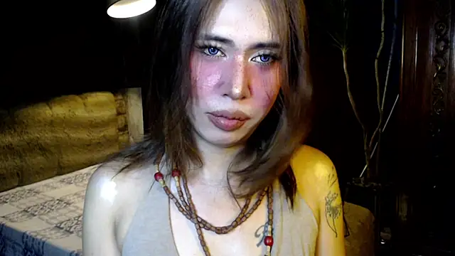 Model: prettybushy