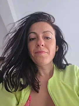 Risky_woman