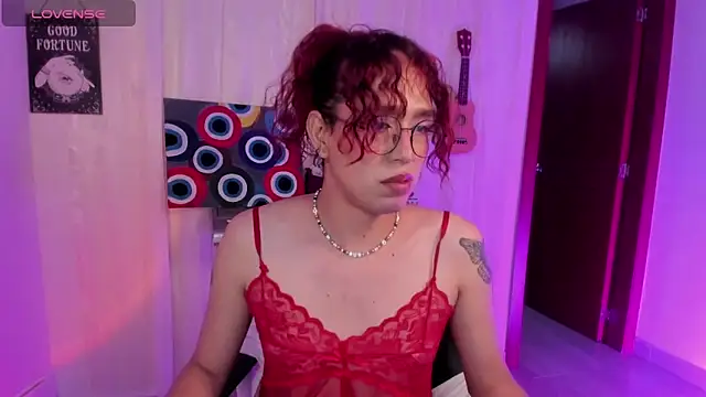 AdelineEsposito webcam