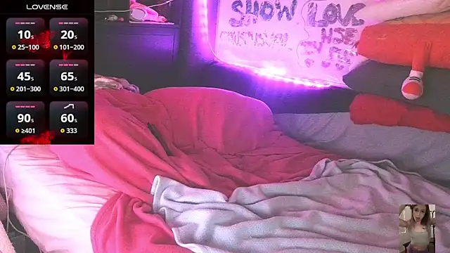 blondiewithanass - Blondiewithanass's free webcam