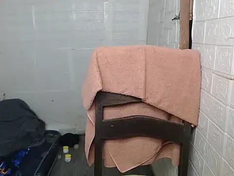 ur_asian_hotcum69 webcam