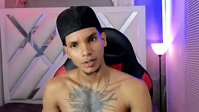kai_storm77 webcam