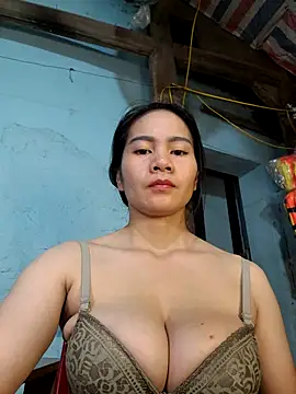 nice_16 - Nice_16's free webcam