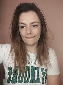 KrissSexi webcam