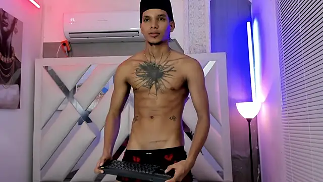 kai_storm77 webcam
