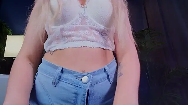 Evacadooo webcam
