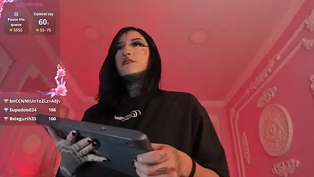 Kat_VonDe webcam