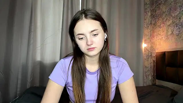 LoraDavi live sex cam