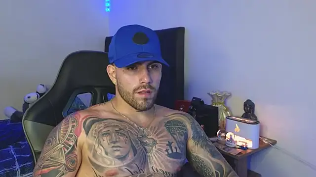 Ades_Lowe webcam