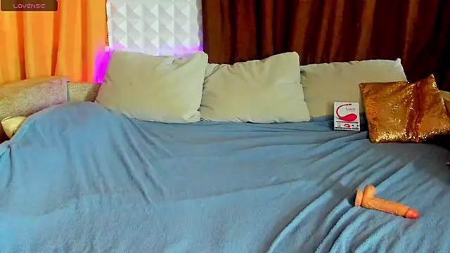Eva_purrr_