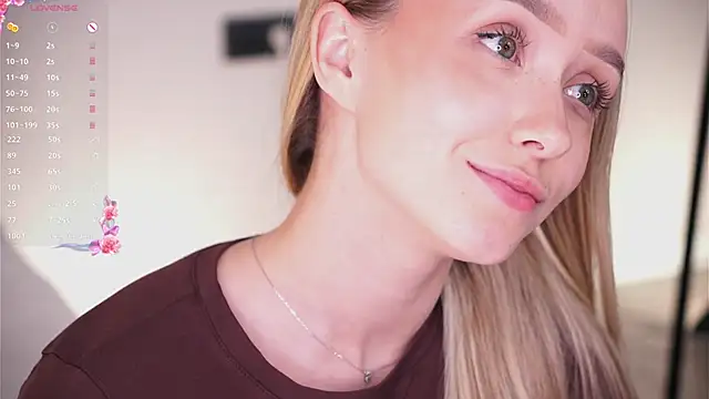 HollisBeckett live sex cam