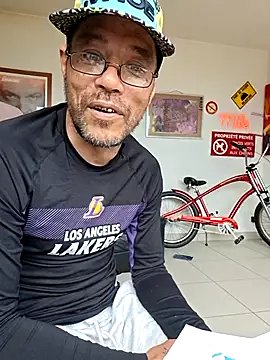 Mr_Graffitimile webcam