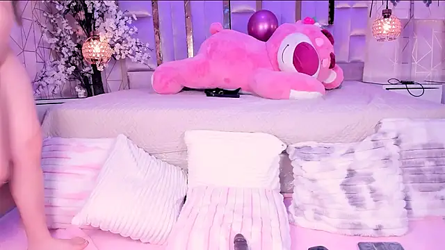 naomistart - Naomistart's free webcam
