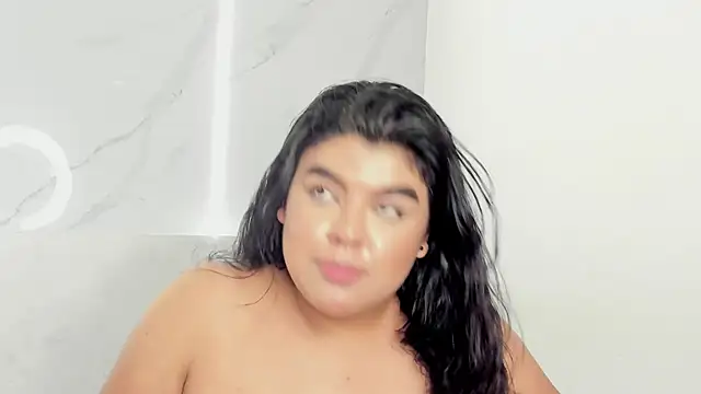 dakota_tucci