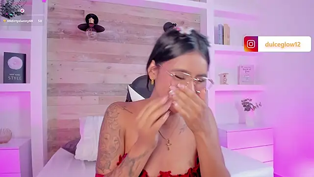 dulce_glow_ webcam