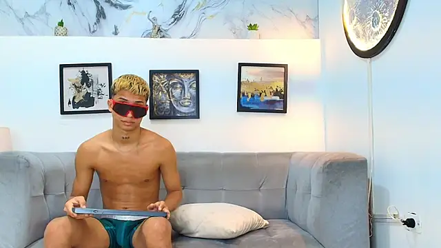 GOLD_BOYS webcam