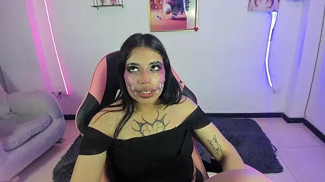 aryahmoonn - AryahMoonn's free webcam