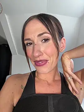 lola_tentatiion webcam