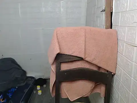 ur_asian_hotcum69 webcam