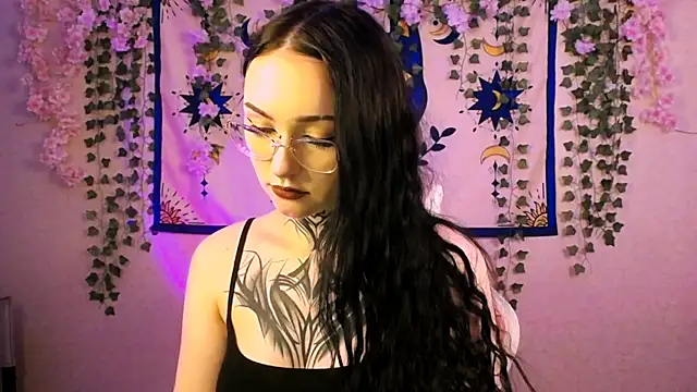 MollyKissy webcam