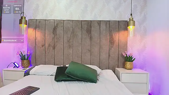 Lyaa_606 webcam